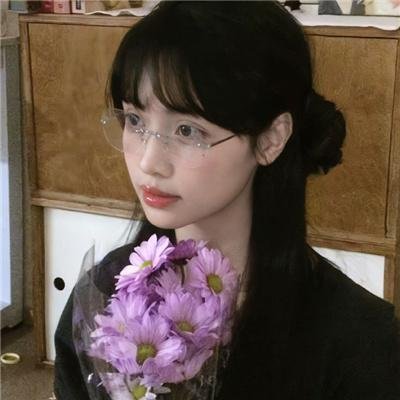 三五成群